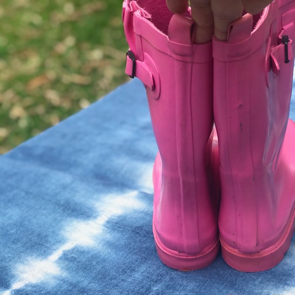 Capelli of New York Other - SOLD‼️ garage salePair of pink rain boots size 3/4